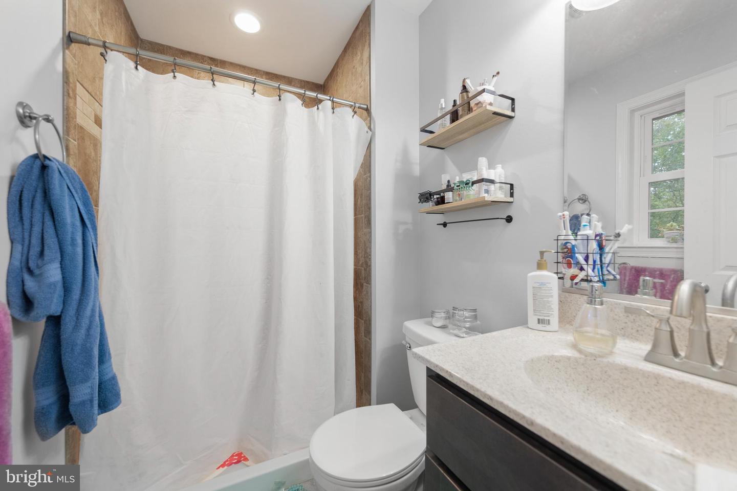 243 POPLAR RD, FRONT ROYAL, Virginia 22630, 3 Bedrooms Bedrooms, ,3 BathroomsBathrooms,Residential,For sale,243 POPLAR RD,VAWR2012586 MLS # VAWR2012586