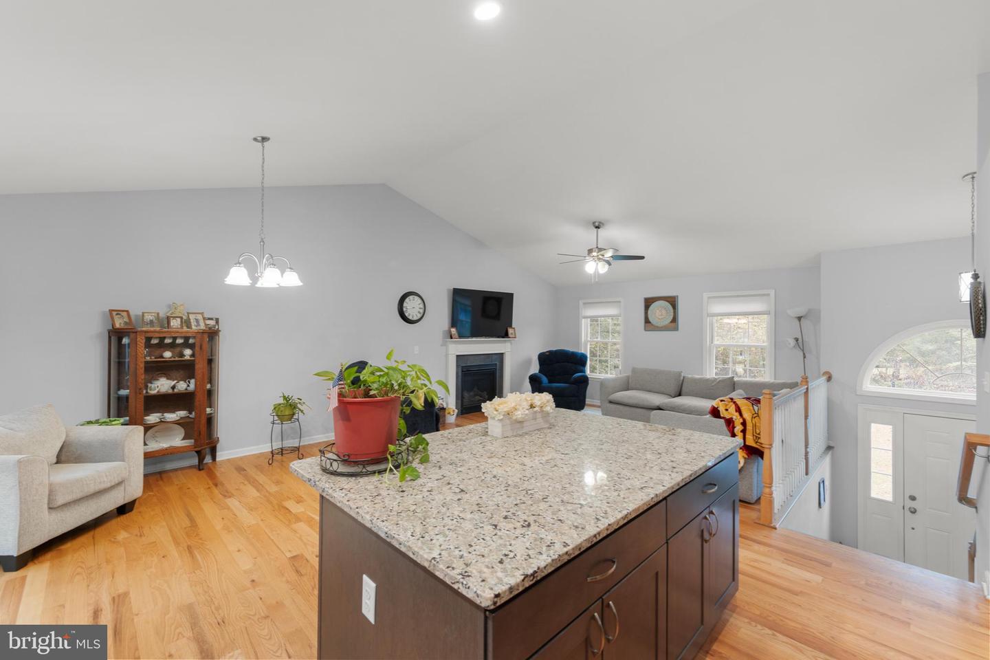 243 POPLAR RD, FRONT ROYAL, Virginia 22630, 3 Bedrooms Bedrooms, ,3 BathroomsBathrooms,Residential,For sale,243 POPLAR RD,VAWR2012586 MLS # VAWR2012586