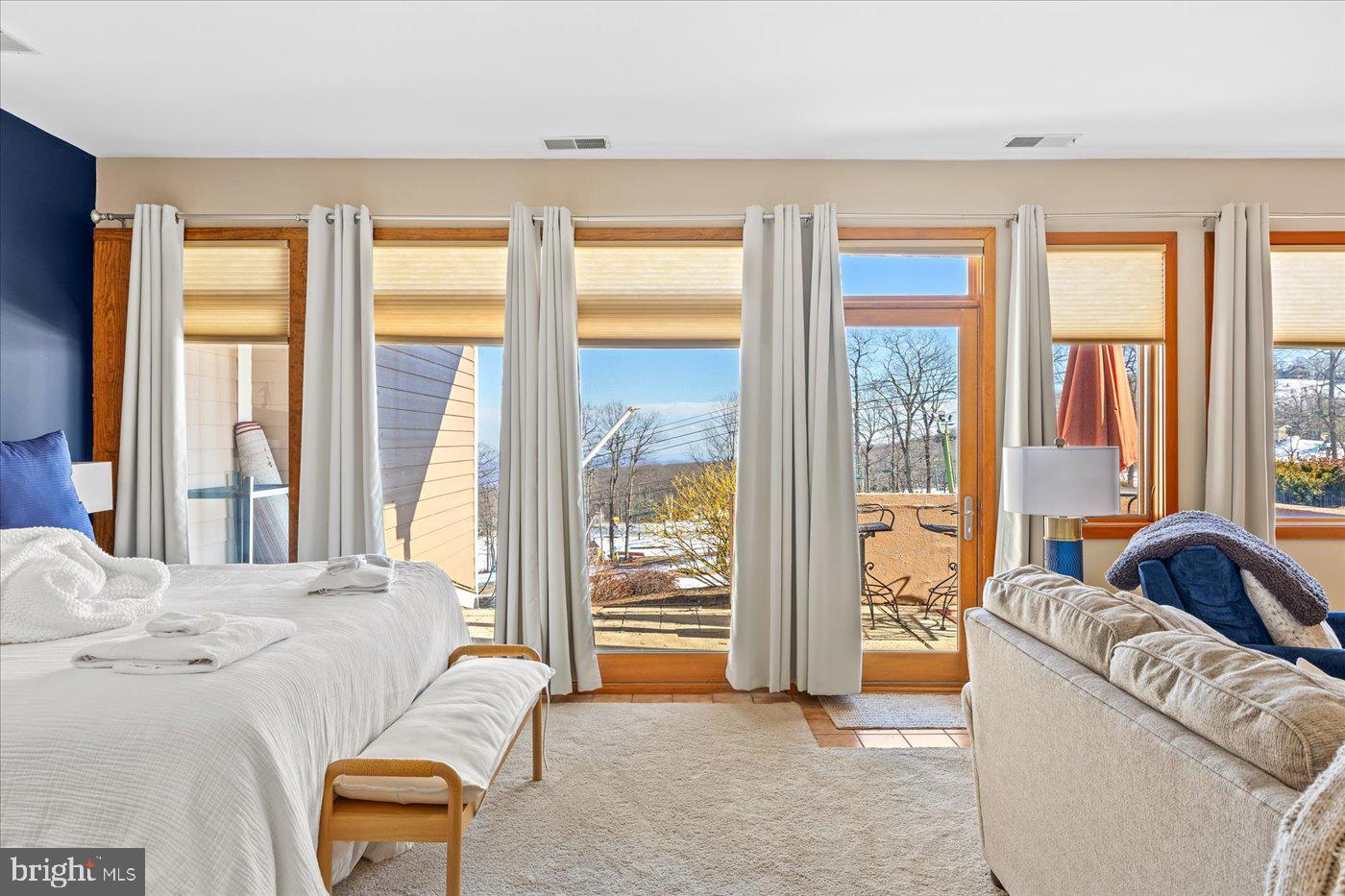 905 DIAMOND HILL, WINTERGREEN, Virginia 22967, 1 Bedroom Bedrooms, ,1 BathroomBathrooms,Residential,For sale,905 DIAMOND HILL,VANL2000598 MLS # VANL2000598