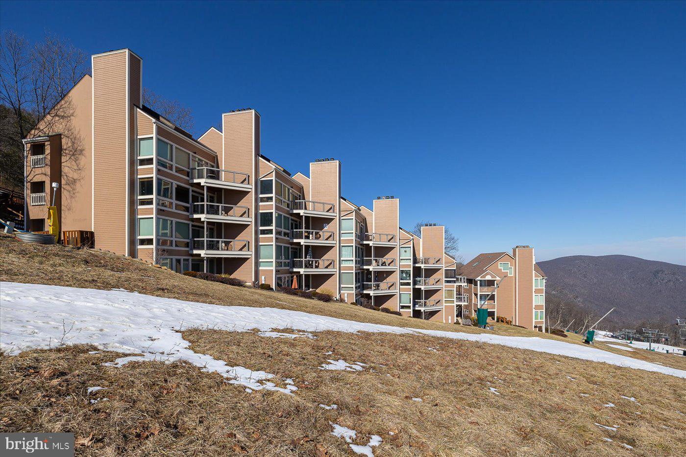 905 DIAMOND HILL, WINTERGREEN, Virginia 22967, 1 Bedroom Bedrooms, ,1 BathroomBathrooms,Residential,For sale,905 DIAMOND HILL,VANL2000598 MLS # VANL2000598