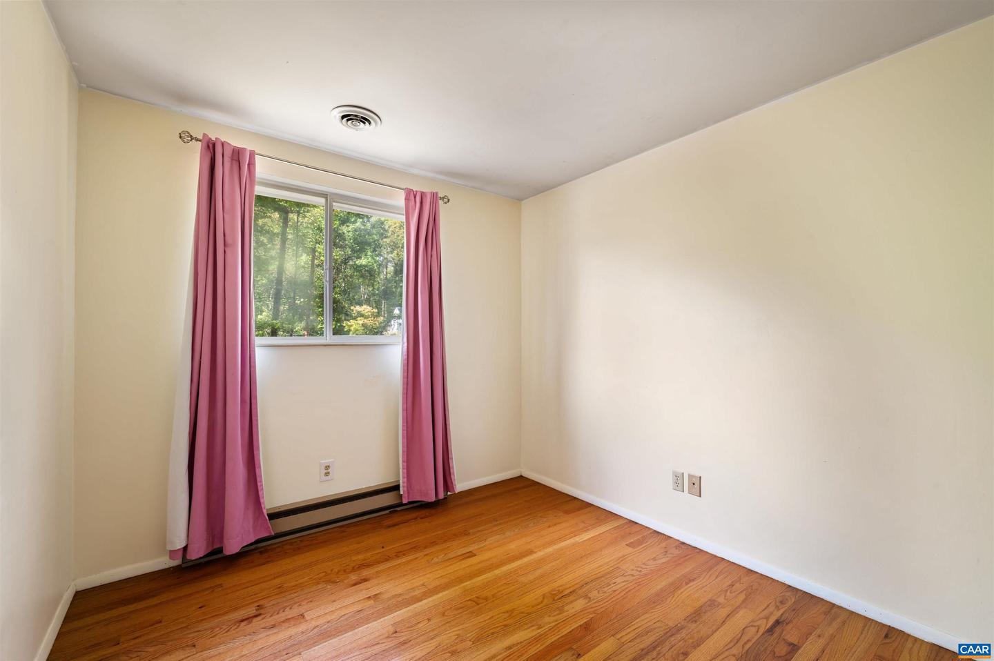 75 LUMBER LN, BARBOURSVILLE, Virginia 22923, 3 Bedrooms Bedrooms, ,1 BathroomBathrooms,Residential,For sale,75 LUMBER LN,670145 MLS # 670145 75 LUMBER LN, BARBOURSVILLE, Virginia 22923, 3 Bedrooms Bedrooms, ,1 BathroomBathrooms,Residential,For sale,75 LUMBER LN,670145 MLS # 670145