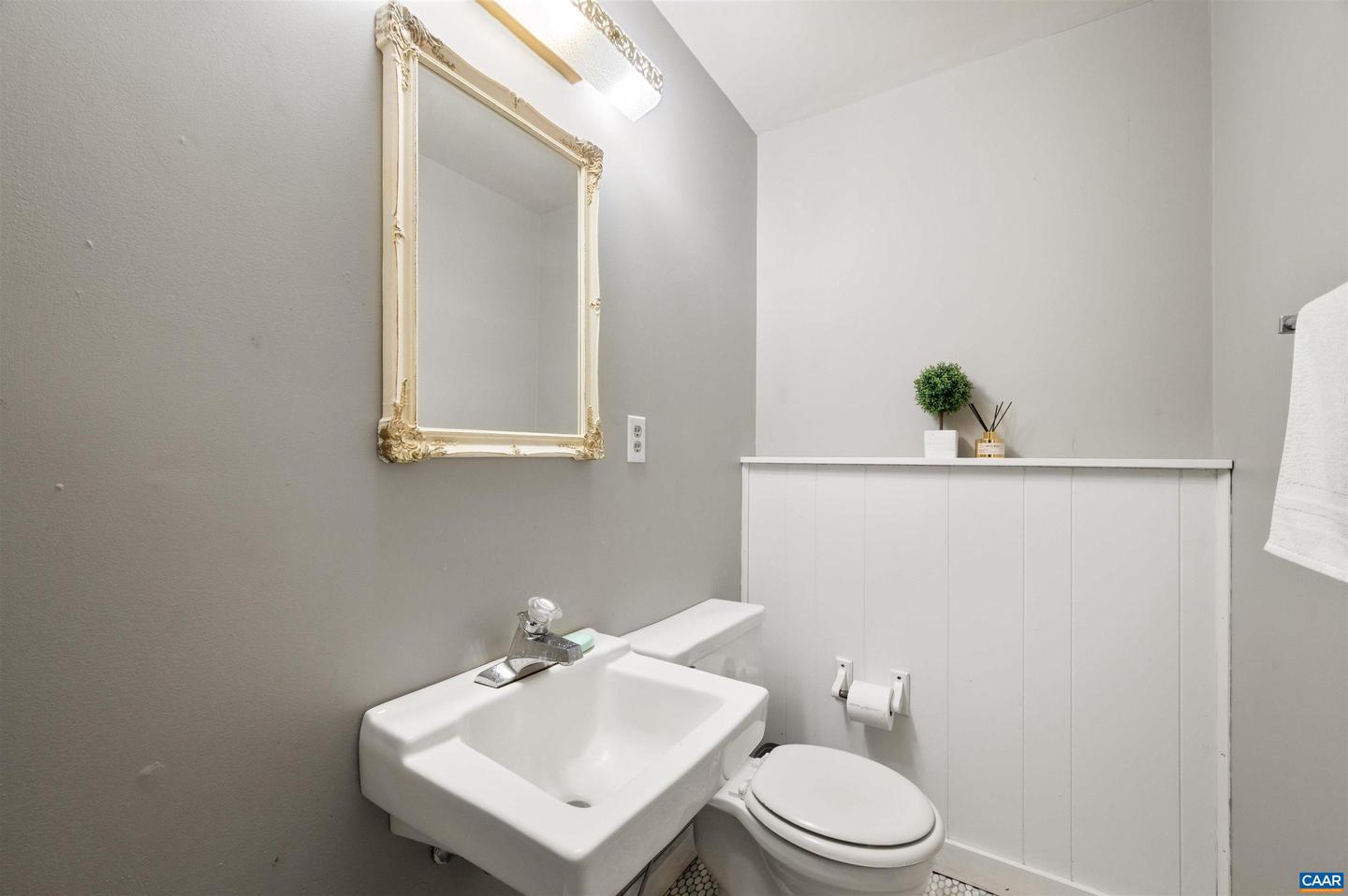 75 LUMBER LN, BARBOURSVILLE, Virginia 22923, 3 Bedrooms Bedrooms, ,1 BathroomBathrooms,Residential,For sale,75 LUMBER LN,670145 MLS # 670145 75 LUMBER LN, BARBOURSVILLE, Virginia 22923, 3 Bedrooms Bedrooms, ,1 BathroomBathrooms,Residential,For sale,75 LUMBER LN,670145 MLS # 670145