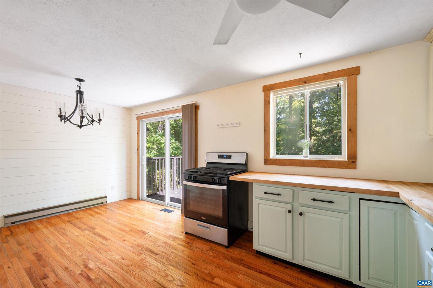 75 LUMBER LN, BARBOURSVILLE, Virginia 22923, 3 Bedrooms Bedrooms, ,1 BathroomBathrooms,Residential,For sale,75 LUMBER LN,670145 MLS # 670145 75 LUMBER LN, BARBOURSVILLE, Virginia 22923, 3 Bedrooms Bedrooms, ,1 BathroomBathrooms,Residential,For sale,75 LUMBER LN,670145 MLS # 670145