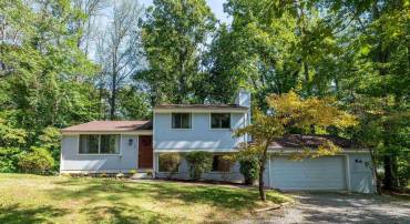 75 LUMBER LN, BARBOURSVILLE, Virginia 22923, 3 Bedrooms Bedrooms, ,1 BathroomBathrooms,Residential,For sale,75 LUMBER LN,670145 MLS # 670145