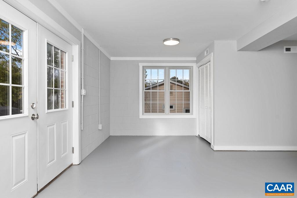229 S WINCHESTER AVE, WAYNESBORO, Virginia 22980, 3 Bedrooms Bedrooms, ,2 BathroomsBathrooms,Residential,For sale,229 S WINCHESTER AVE,670146 MLS # 670146