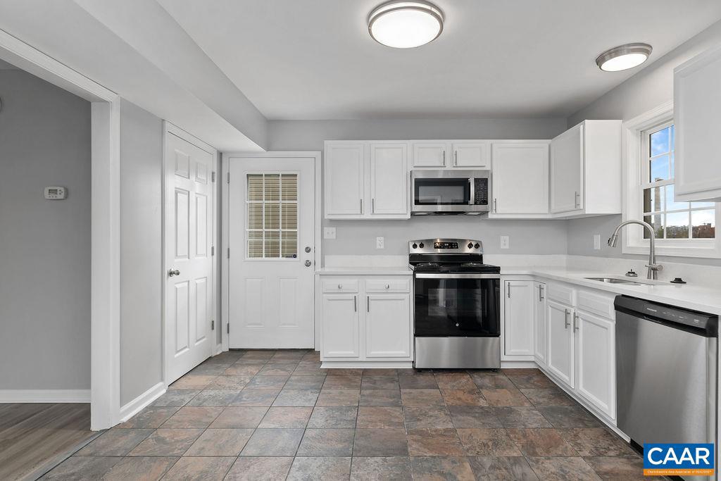 229 S WINCHESTER AVE, WAYNESBORO, Virginia 22980, 3 Bedrooms Bedrooms, ,2 BathroomsBathrooms,Residential,For sale,229 S WINCHESTER AVE,670146 MLS # 670146