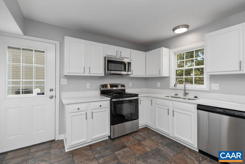 229 S WINCHESTER AVE, WAYNESBORO, Virginia 22980, 3 Bedrooms Bedrooms, ,2 BathroomsBathrooms,Residential,For sale,229 S WINCHESTER AVE,670146 MLS # 670146