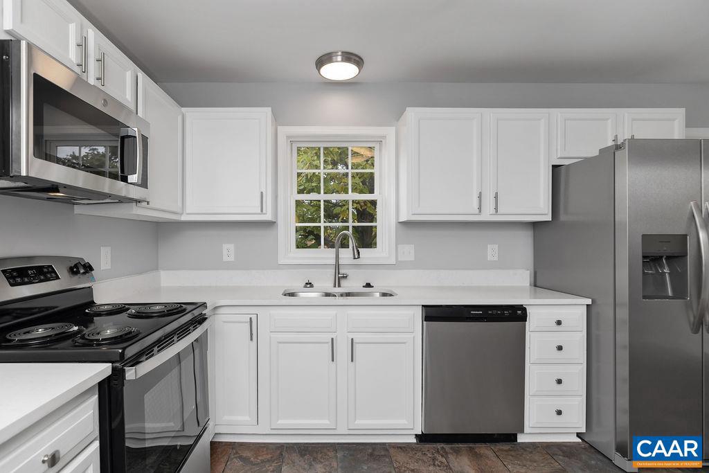 229 S WINCHESTER AVE, WAYNESBORO, Virginia 22980, 3 Bedrooms Bedrooms, ,2 BathroomsBathrooms,Residential,For sale,229 S WINCHESTER AVE,670146 MLS # 670146