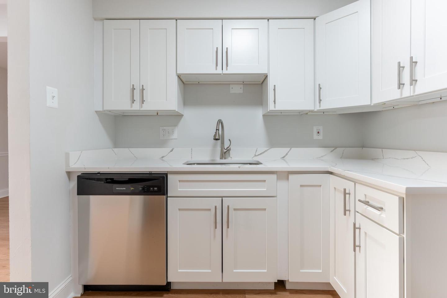 7963 SAN LEANDRO PL #103C, ALEXANDRIA, Virginia 22309, 2 Bedrooms Bedrooms, ,1 BathroomBathrooms,Residential,For sale,7963 SAN LEANDRO PL #103C,VAFX2274984 MLS # VAFX2274984