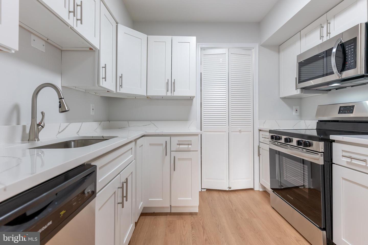 7963 SAN LEANDRO PL #103C, ALEXANDRIA, Virginia 22309, 2 Bedrooms Bedrooms, ,1 BathroomBathrooms,Residential,For sale,7963 SAN LEANDRO PL #103C,VAFX2274984 MLS # VAFX2274984