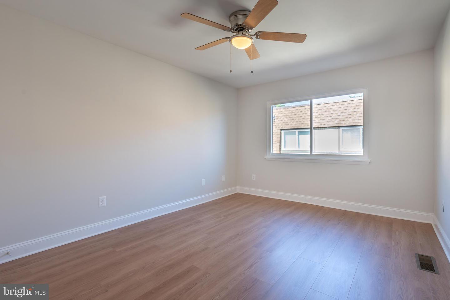7963 SAN LEANDRO PL #103C, ALEXANDRIA, Virginia 22309, 2 Bedrooms Bedrooms, ,1 BathroomBathrooms,Residential,For sale,7963 SAN LEANDRO PL #103C,VAFX2274984 MLS # VAFX2274984