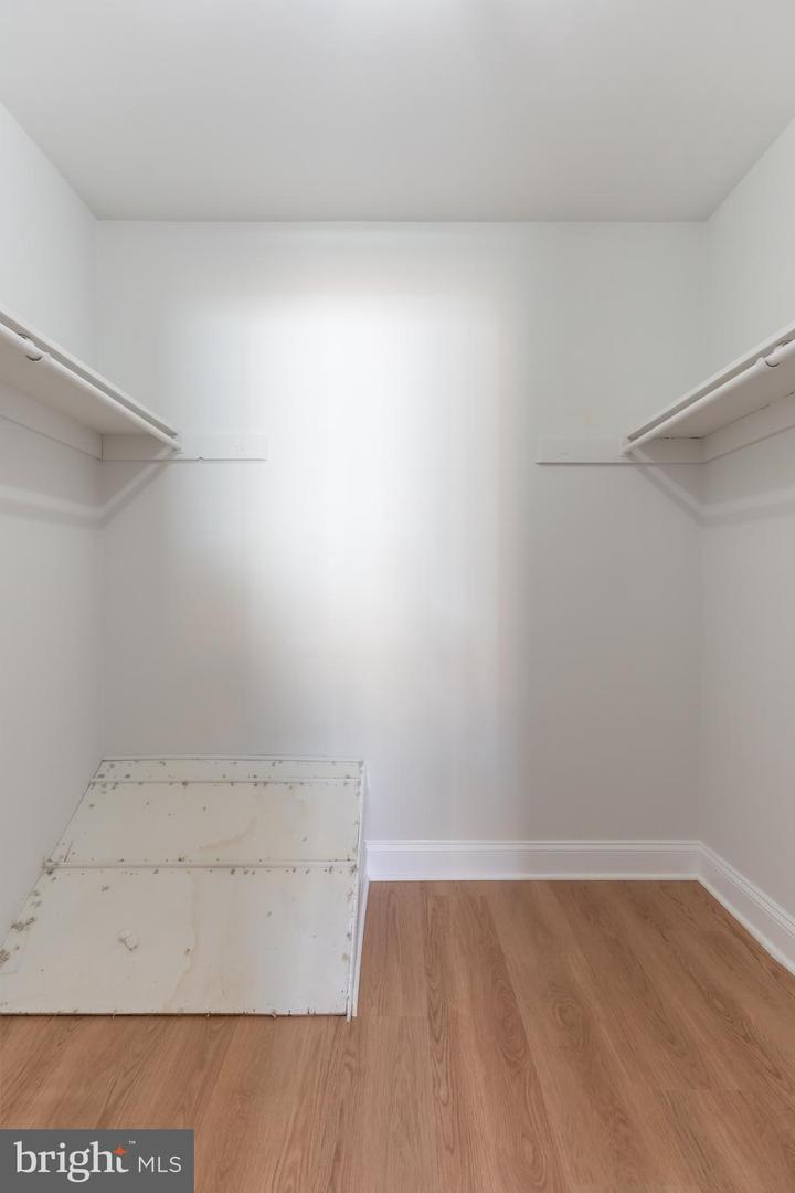 7963 SAN LEANDRO PL #103C, ALEXANDRIA, Virginia 22309, 2 Bedrooms Bedrooms, ,1 BathroomBathrooms,Residential,For sale,7963 SAN LEANDRO PL #103C,VAFX2274984 MLS # VAFX2274984