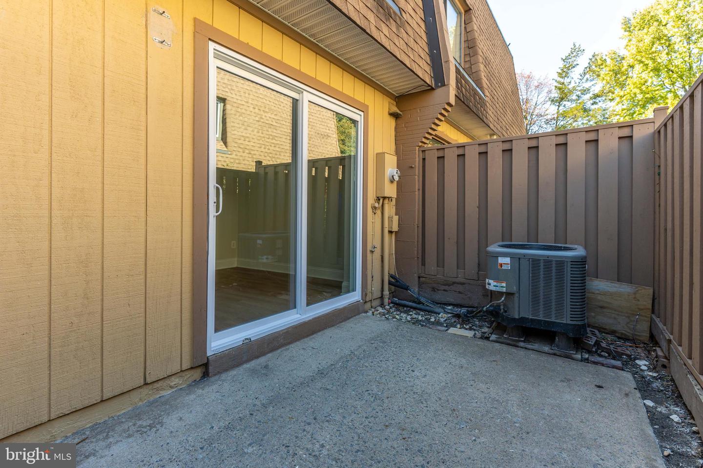 7963 SAN LEANDRO PL #103C, ALEXANDRIA, Virginia 22309, 2 Bedrooms Bedrooms, ,1 BathroomBathrooms,Residential,For sale,7963 SAN LEANDRO PL #103C,VAFX2274984 MLS # VAFX2274984