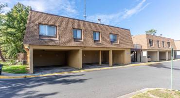 7963 SAN LEANDRO PL #103C, ALEXANDRIA, Virginia 22309, 2 Bedrooms Bedrooms, ,1 BathroomBathrooms,Residential,For sale,7963 SAN LEANDRO PL #103C,VAFX2274984 MLS # VAFX2274984