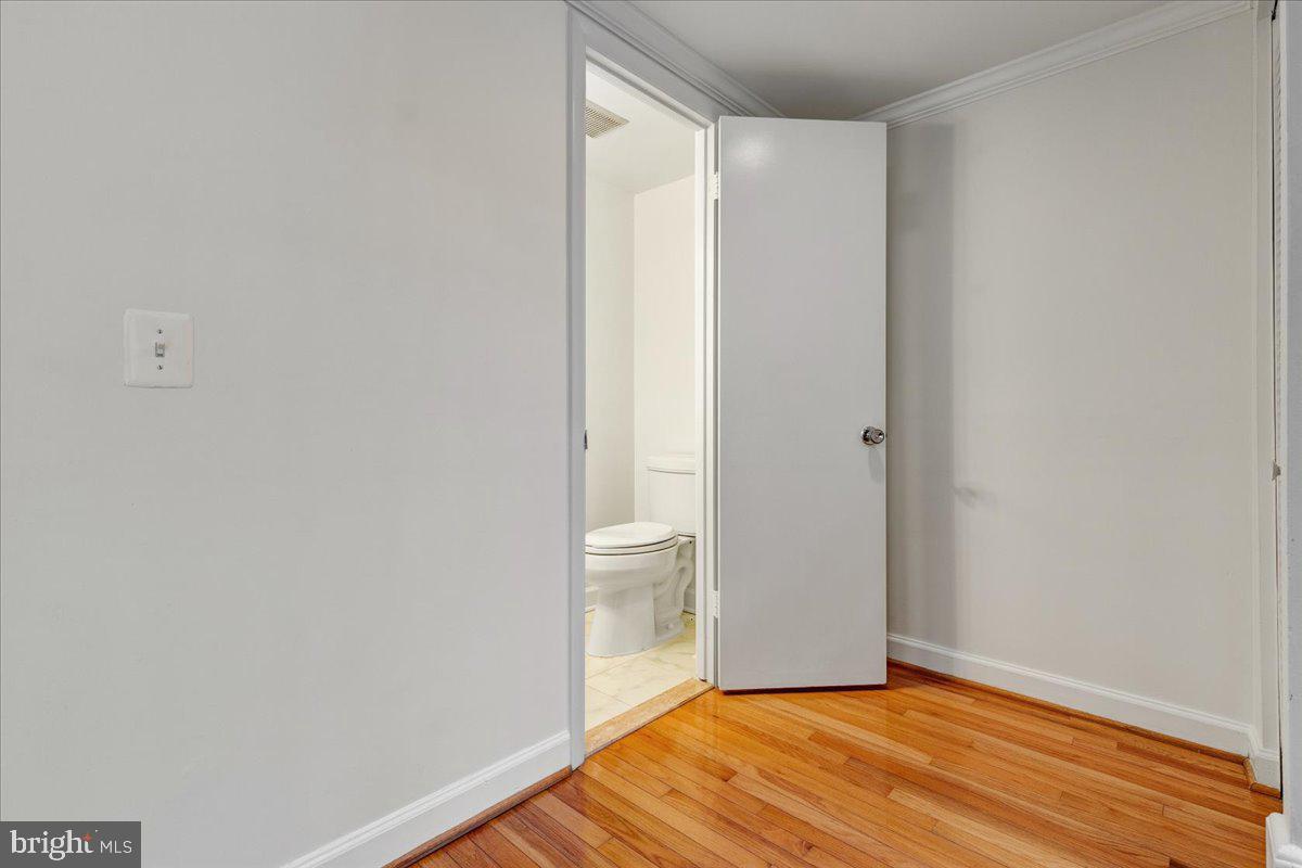1667 S HAYES ST #1, ARLINGTON, Virginia 22202, 3 Bedrooms Bedrooms, ,2 BathroomsBathrooms,Residential,For sale,1667 S HAYES ST #1,VAAR2065064 MLS # VAAR2065064