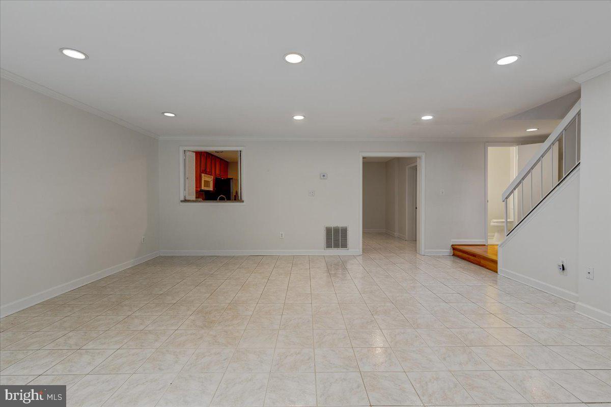 1667 S HAYES ST #1, ARLINGTON, Virginia 22202, 3 Bedrooms Bedrooms, ,2 BathroomsBathrooms,Residential,For sale,1667 S HAYES ST #1,VAAR2065064 MLS # VAAR2065064