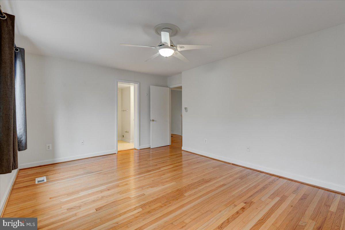 1667 S HAYES ST #1, ARLINGTON, Virginia 22202, 3 Bedrooms Bedrooms, ,2 BathroomsBathrooms,Residential,For sale,1667 S HAYES ST #1,VAAR2065064 MLS # VAAR2065064