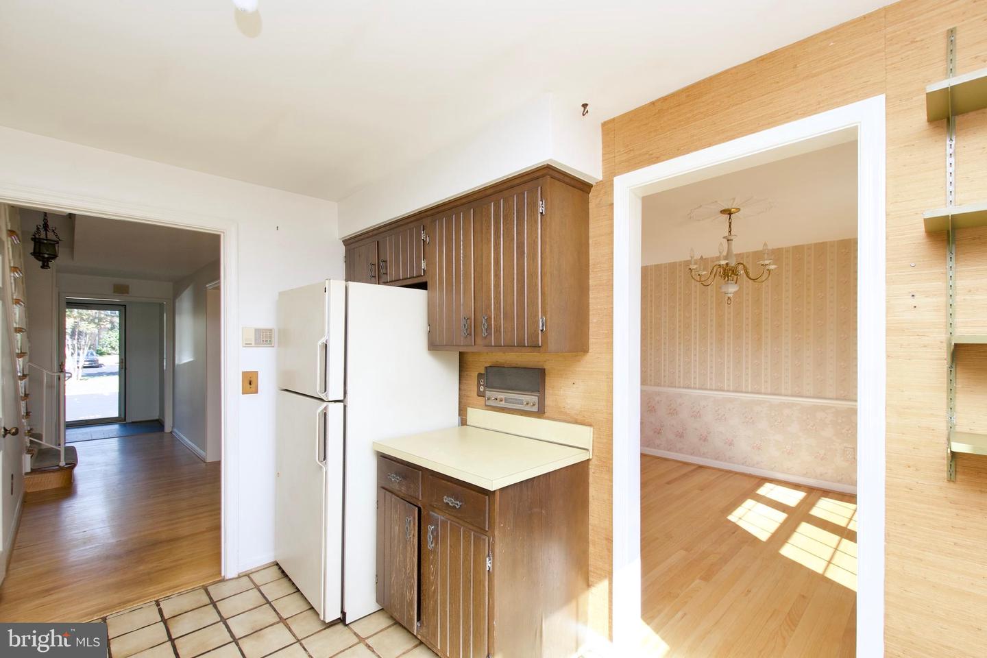 2417 FALLS PLACE CT, FALLS CHURCH, Virginia 22043, 3 Bedrooms Bedrooms, ,2 BathroomsBathrooms,Residential,For sale,2417 FALLS PLACE CT,VAFX2274992 MLS # VAFX2274992