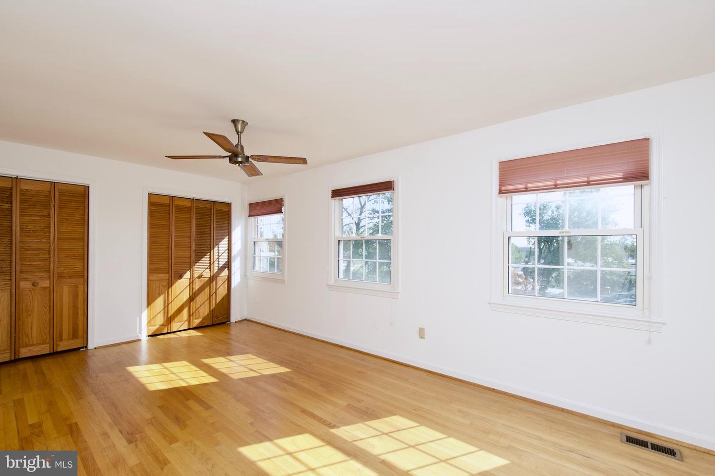 2417 FALLS PLACE CT, FALLS CHURCH, Virginia 22043, 3 Bedrooms Bedrooms, ,2 BathroomsBathrooms,Residential,For sale,2417 FALLS PLACE CT,VAFX2274992 MLS # VAFX2274992