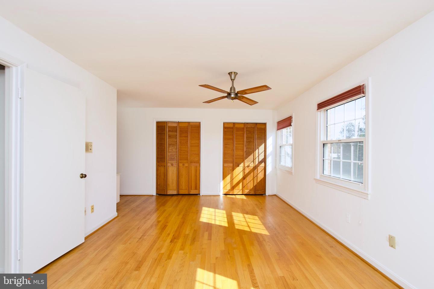2417 FALLS PLACE CT, FALLS CHURCH, Virginia 22043, 3 Bedrooms Bedrooms, ,2 BathroomsBathrooms,Residential,For sale,2417 FALLS PLACE CT,VAFX2274992 MLS # VAFX2274992