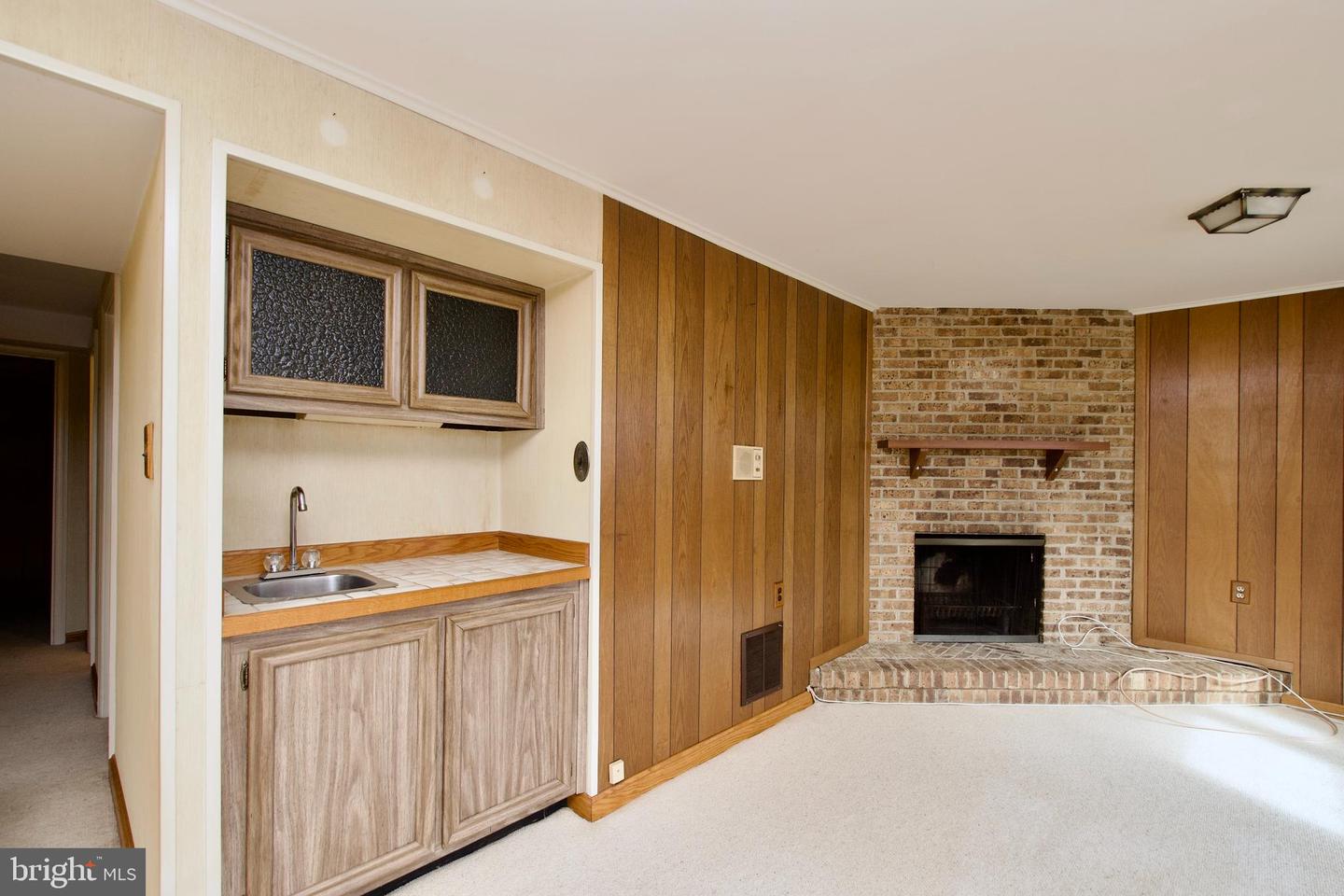 2417 FALLS PLACE CT, FALLS CHURCH, Virginia 22043, 3 Bedrooms Bedrooms, ,2 BathroomsBathrooms,Residential,For sale,2417 FALLS PLACE CT,VAFX2274992 MLS # VAFX2274992