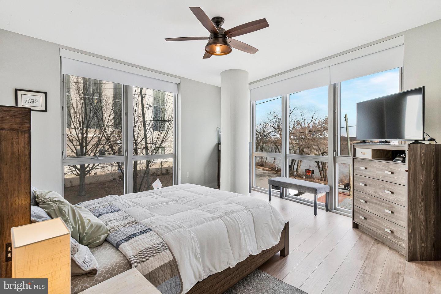 88 V ST SW #201, WASHINGTON, District Of Columbia 20024, 2 Bedrooms Bedrooms, ,2 BathroomsBathrooms,Residential,For sale,88 V ST SW #201,DCDC2227580 MLS # DCDC2227580
