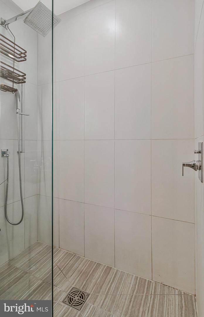 88 V ST SW #201, WASHINGTON, District Of Columbia 20024, 2 Bedrooms Bedrooms, ,2 BathroomsBathrooms,Residential,For sale,88 V ST SW #201,DCDC2227580 MLS # DCDC2227580
