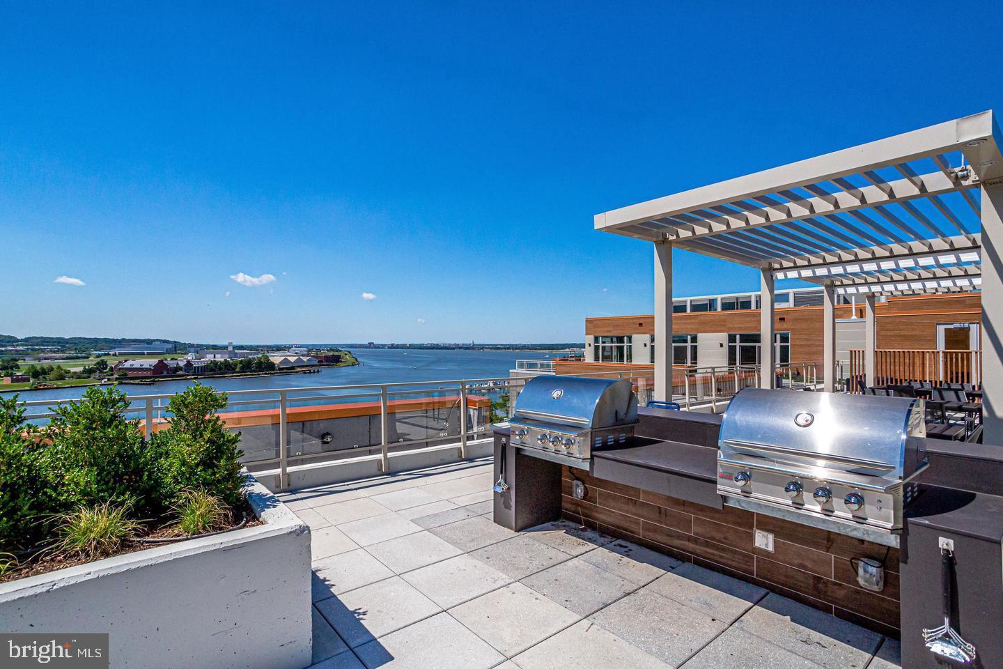 88 V ST SW #201, WASHINGTON, District Of Columbia 20024, 2 Bedrooms Bedrooms, ,2 BathroomsBathrooms,Residential,For sale,88 V ST SW #201,DCDC2227580 MLS # DCDC2227580