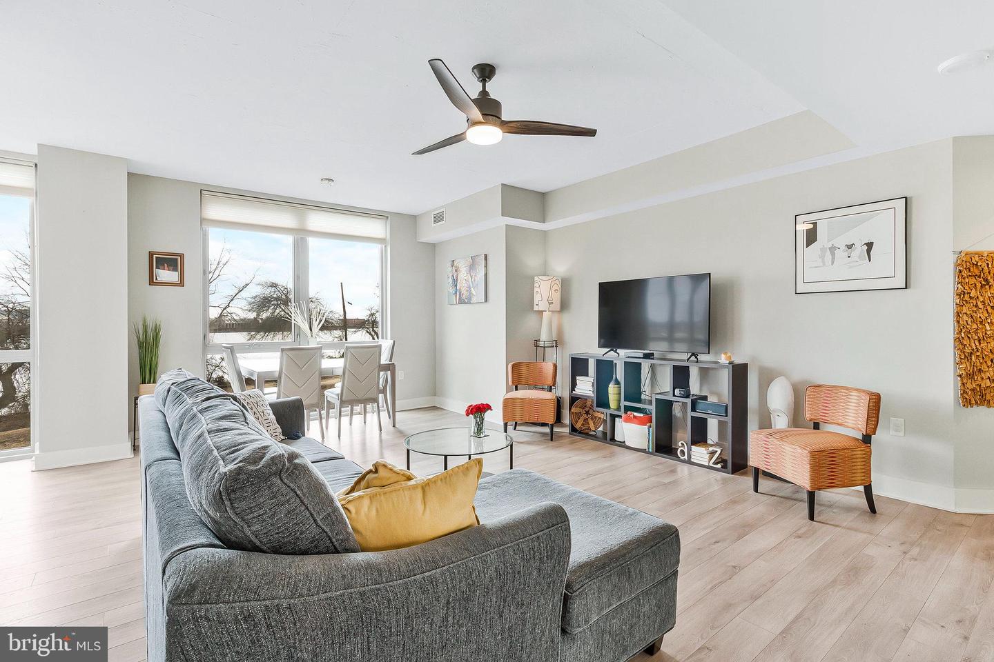 88 V ST SW #201, WASHINGTON, District Of Columbia 20024, 2 Bedrooms Bedrooms, ,2 BathroomsBathrooms,Residential,For sale,88 V ST SW #201,DCDC2227580 MLS # DCDC2227580