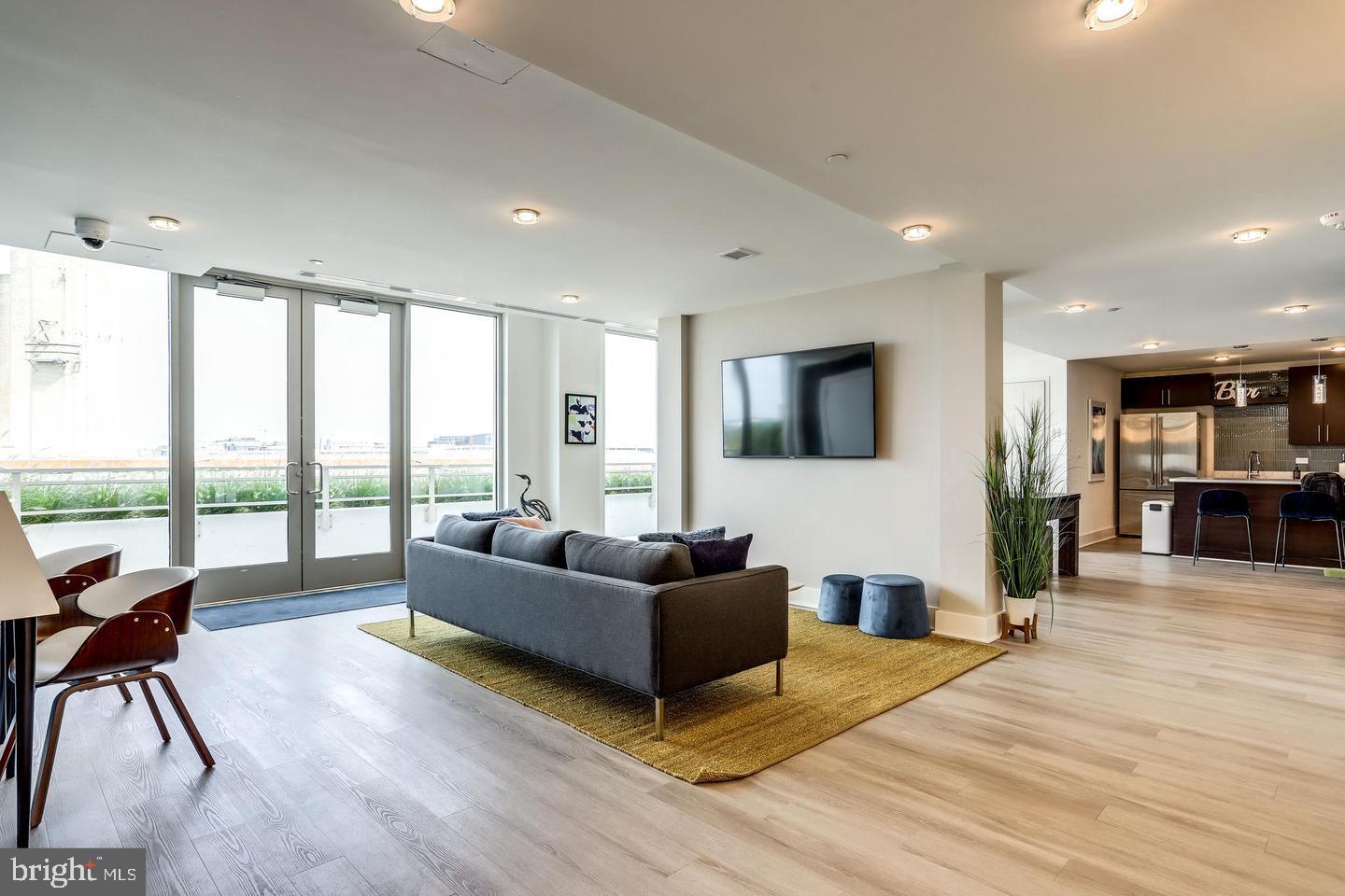 88 V ST SW #201, WASHINGTON, District Of Columbia 20024, 2 Bedrooms Bedrooms, ,2 BathroomsBathrooms,Residential,For sale,88 V ST SW #201,DCDC2227580 MLS # DCDC2227580