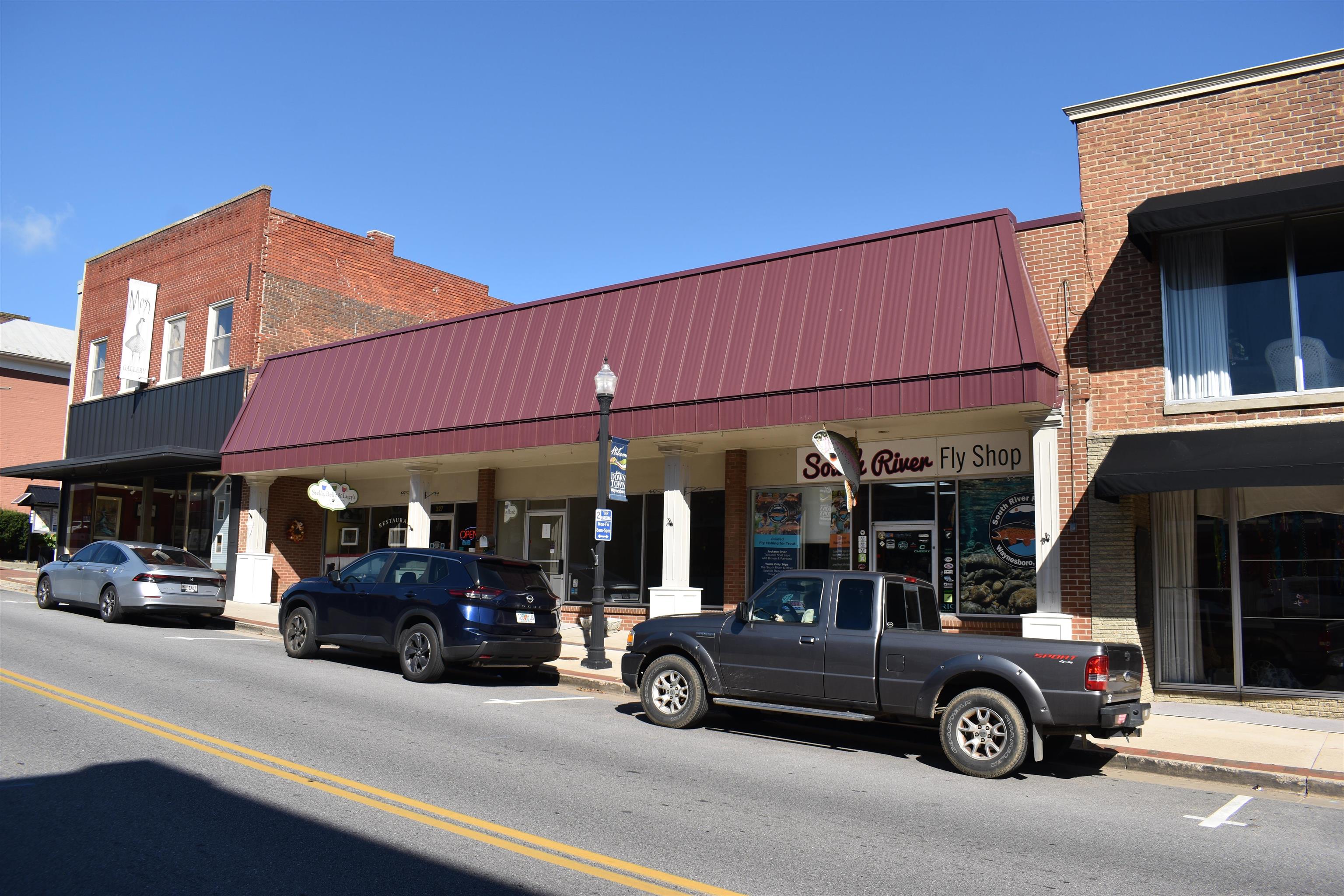 323 W MAIN ST, WAYNESBORO, Virginia 22980, ,Commercial,323 W MAIN ST,670171 MLS # 670171