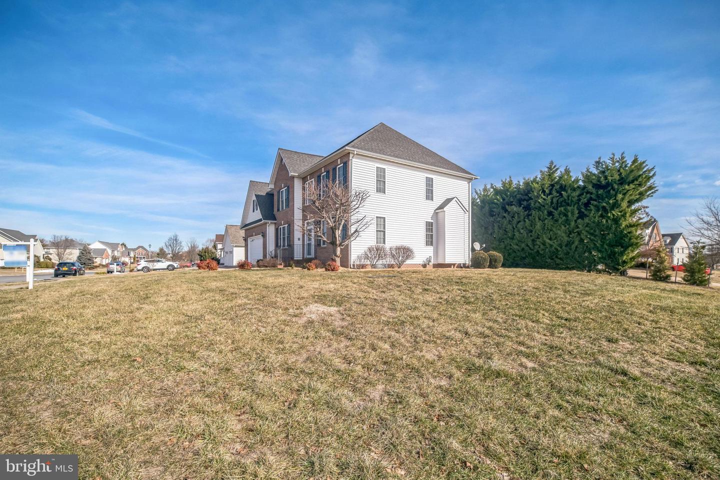215 CHANCELLORSVILLE DR, STEPHENS CITY, Virginia 22655, 5 Bedrooms Bedrooms, ,4 BathroomsBathrooms,Residential,For sale,215 CHANCELLORSVILLE DR,VAFV2023698 MLS # VAFV2023698