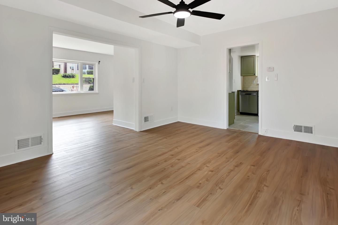 4504 CLAY ST NE, WASHINGTON, District Of Columbia 20019, 4 Bedrooms Bedrooms, ,1 BathroomBathrooms,Residential,For sale,4504 CLAY ST NE,DCDC2202330 MLS # DCDC2202330