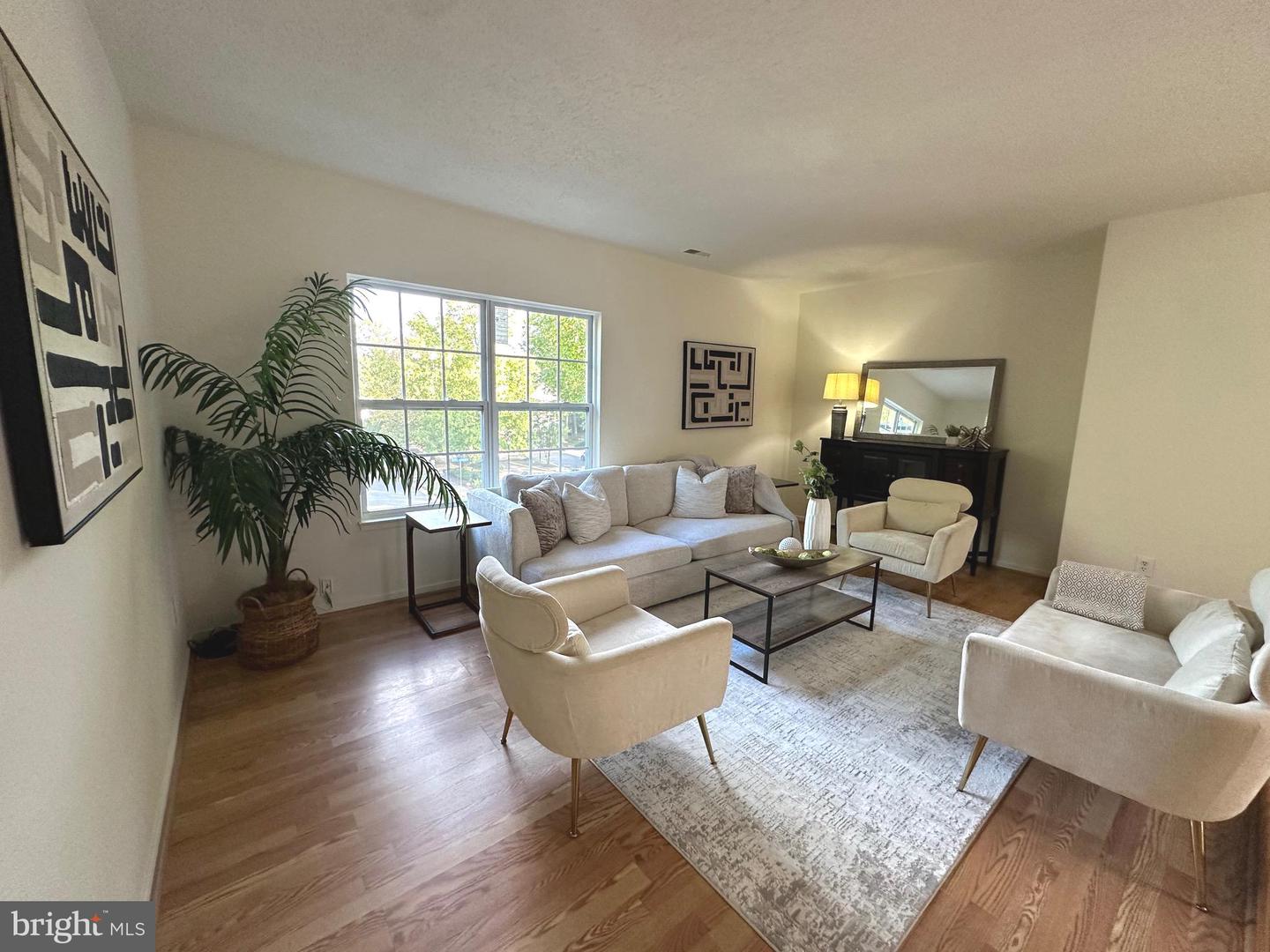 5976 ANNABERG PL #168, BURKE, Virginia 22015, 3 Bedrooms Bedrooms, ,3 BathroomsBathrooms,Residential,For sale,5976 ANNABERG PL #168,VAFX2243166 MLS # VAFX2243166