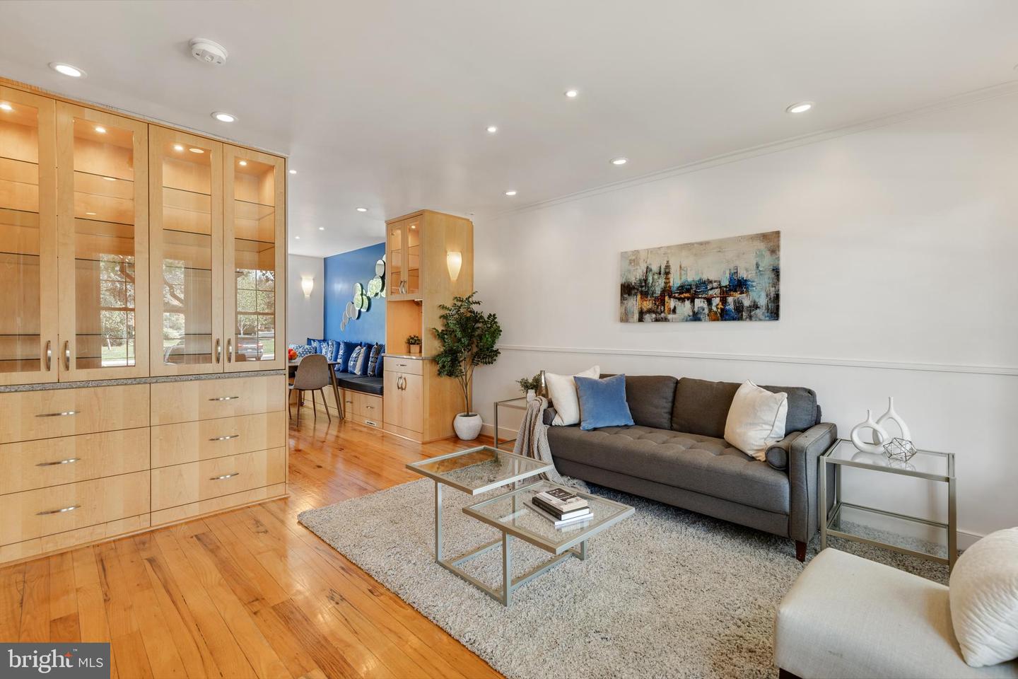 4427 36TH ST S, ARLINGTON, Virginia 22206, 2 Bedrooms Bedrooms, ,2 BathroomsBathrooms,Residential,For sale,4427 36TH ST S,VAAR2061722 MLS # VAAR2061722