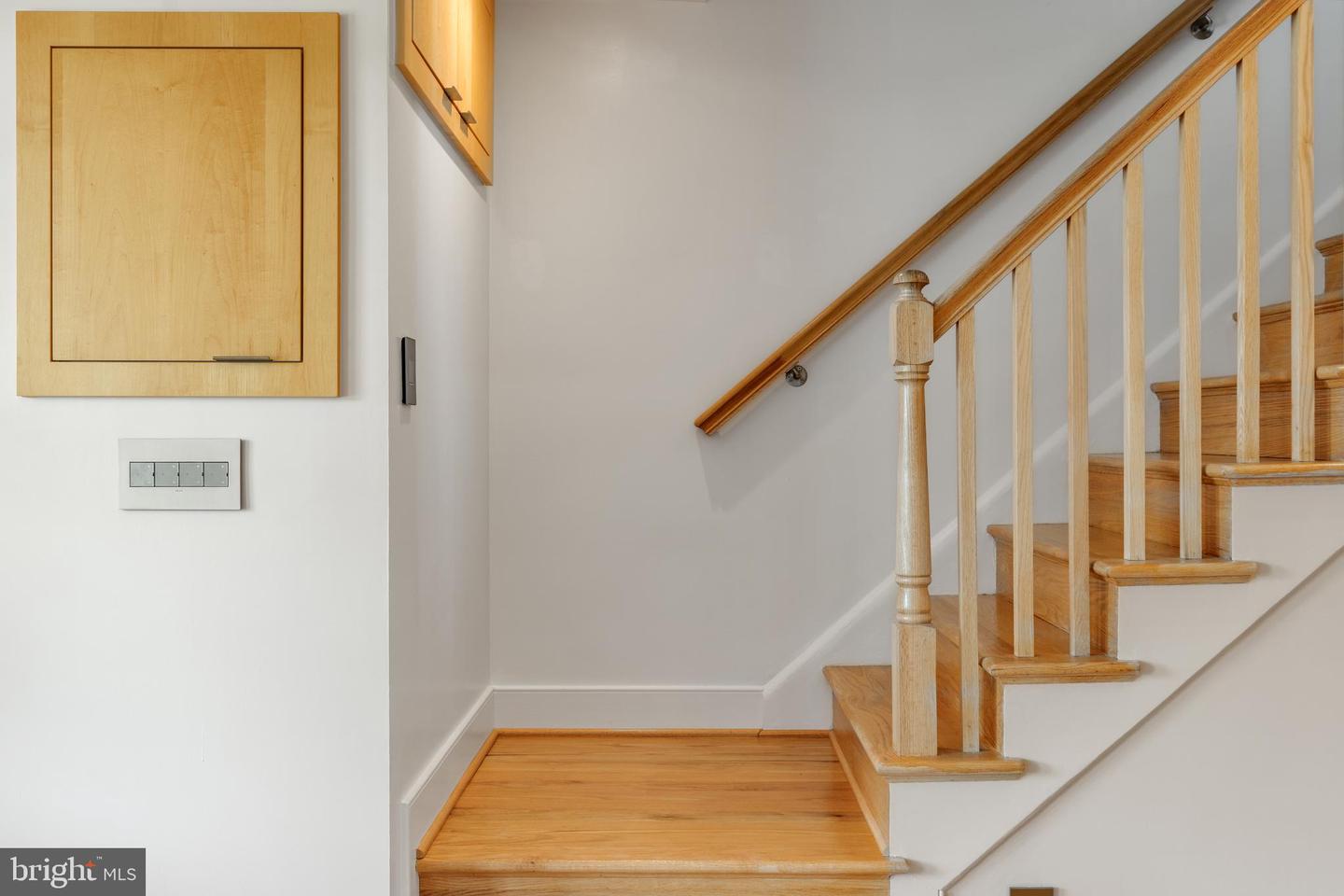 4427 36TH ST S, ARLINGTON, Virginia 22206, 2 Bedrooms Bedrooms, ,2 BathroomsBathrooms,Residential,For sale,4427 36TH ST S,VAAR2061722 MLS # VAAR2061722