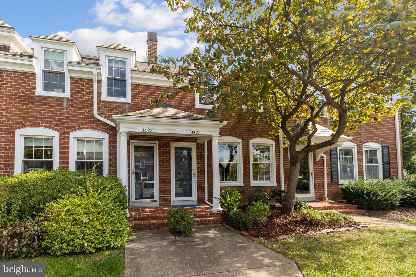 4427 36TH ST S, ARLINGTON, Virginia 22206, 2 Bedrooms Bedrooms, ,2 BathroomsBathrooms,Residential,For sale,4427 36TH ST S,VAAR2061722 MLS # VAAR2061722