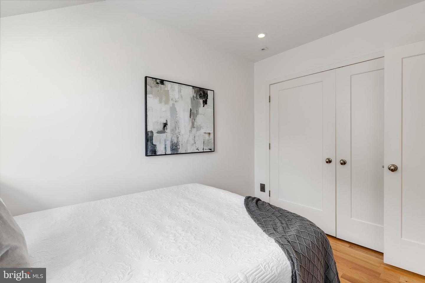 4427 36TH ST S, ARLINGTON, Virginia 22206, 2 Bedrooms Bedrooms, ,2 BathroomsBathrooms,Residential,For sale,4427 36TH ST S,VAAR2061722 MLS # VAAR2061722