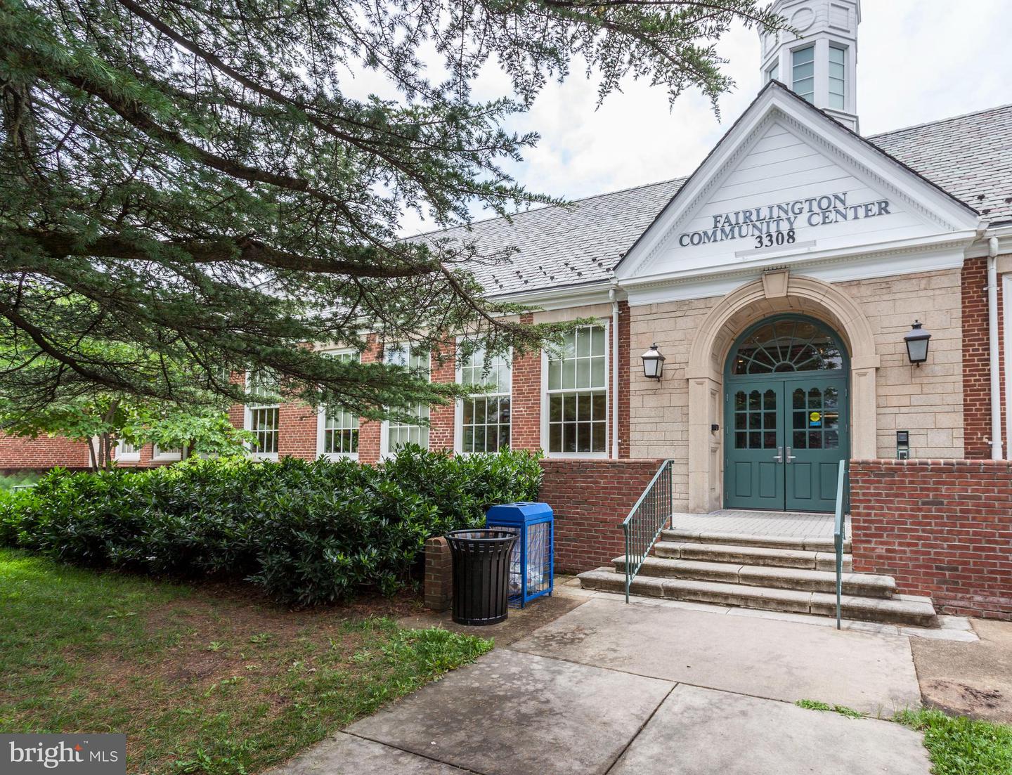 4427 36TH ST S, ARLINGTON, Virginia 22206, 2 Bedrooms Bedrooms, ,2 BathroomsBathrooms,Residential,For sale,4427 36TH ST S,VAAR2061722 MLS # VAAR2061722