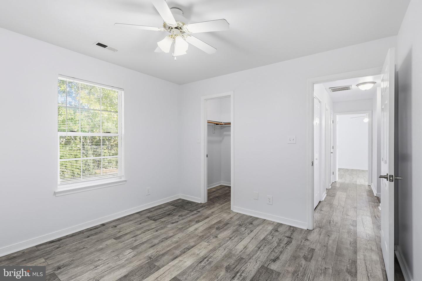 8 BROWN CIR, FREDERICKSBURG, Virginia 22405, 5 Bedrooms Bedrooms, ,3 BathroomsBathrooms,Residential,For sale,8 BROWN CIR,VAST2041482 MLS # VAST2041482