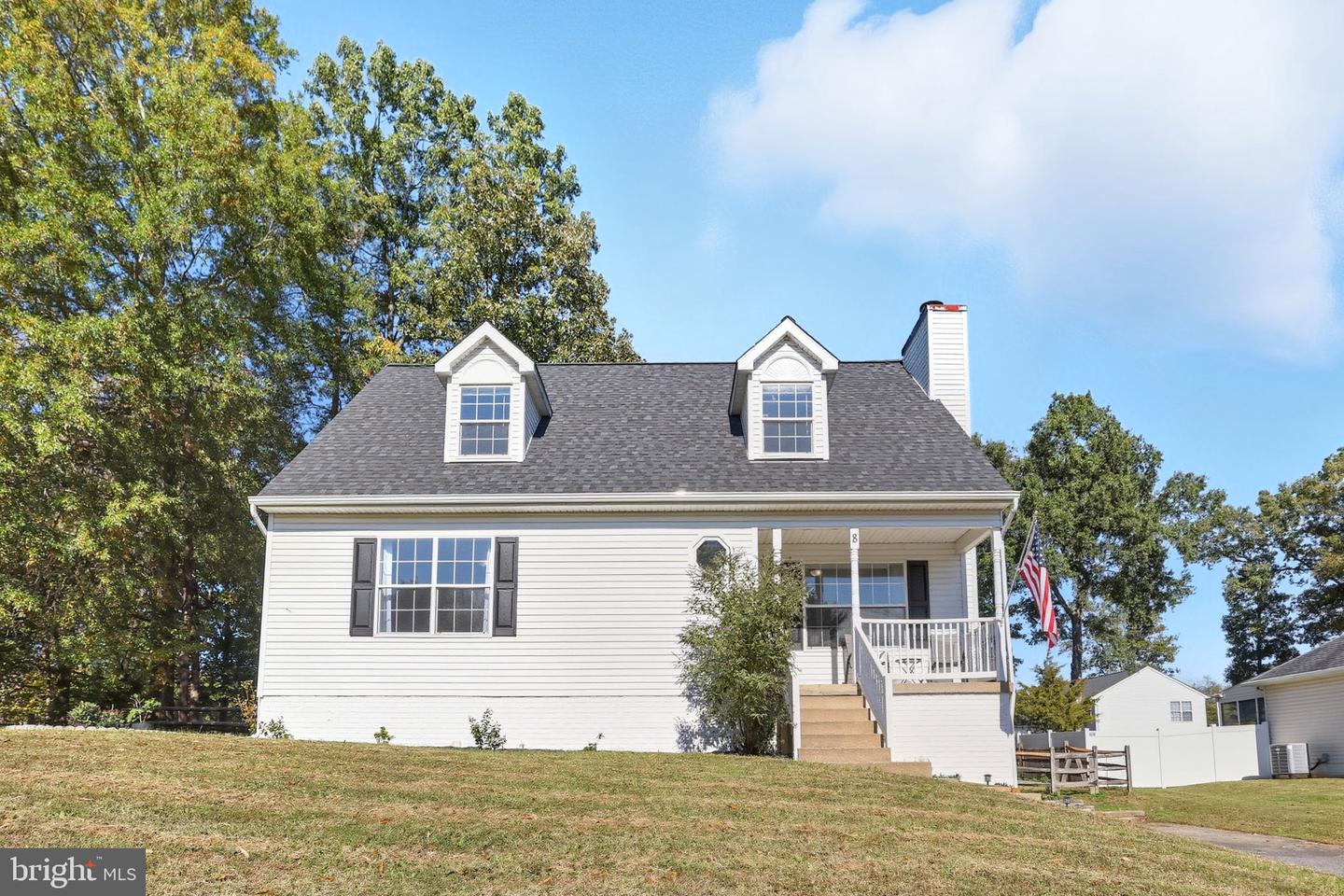 8 BROWN CIR, FREDERICKSBURG, Virginia 22405, 5 Bedrooms Bedrooms, ,3 BathroomsBathrooms,Residential,For sale,8 BROWN CIR,VAST2041482 MLS # VAST2041482
