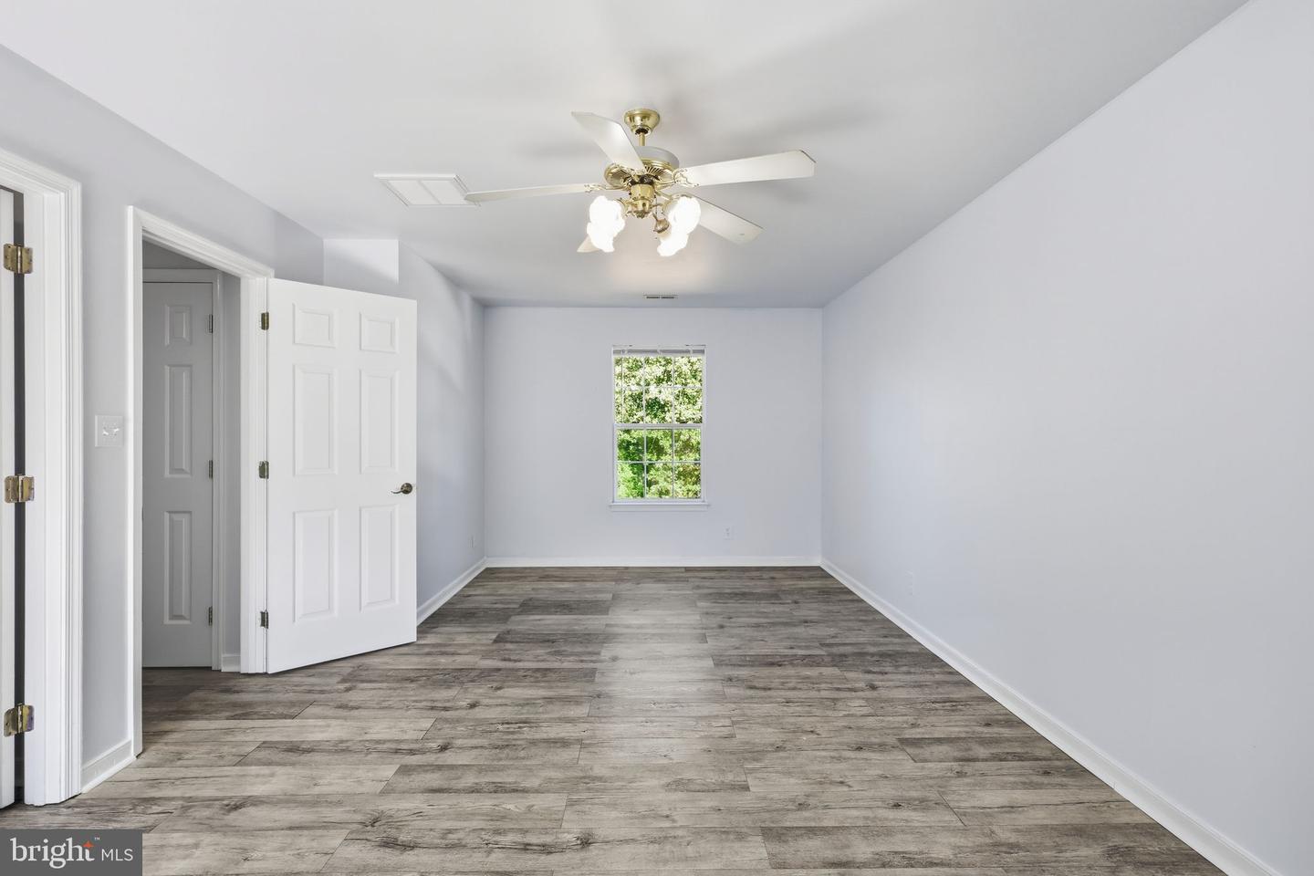 8 BROWN CIR, FREDERICKSBURG, Virginia 22405, 5 Bedrooms Bedrooms, ,3 BathroomsBathrooms,Residential,For sale,8 BROWN CIR,VAST2041482 MLS # VAST2041482