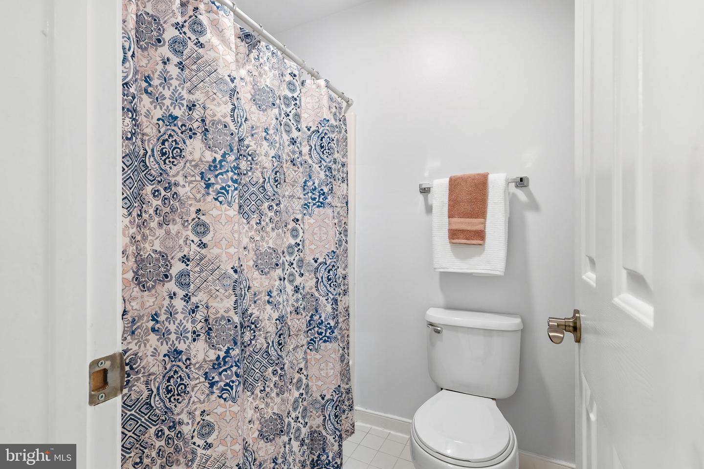 8 BROWN CIR, FREDERICKSBURG, Virginia 22405, 5 Bedrooms Bedrooms, ,3 BathroomsBathrooms,Residential,For sale,8 BROWN CIR,VAST2041482 MLS # VAST2041482