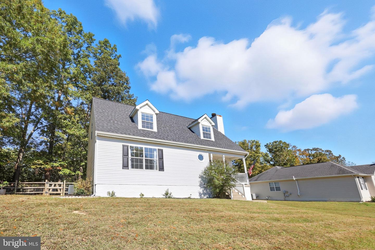 8 BROWN CIR, FREDERICKSBURG, Virginia 22405, 5 Bedrooms Bedrooms, ,3 BathroomsBathrooms,Residential,For sale,8 BROWN CIR,VAST2041482 MLS # VAST2041482