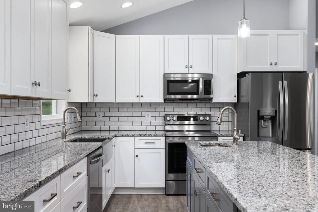6640 LANES CORNER RD, SPOTSYLVANIA, Virginia 22551, 4 Bedrooms Bedrooms, ,3 BathroomsBathrooms,Residential,6640 LANES CORNER RD,VASP2037034 MLS # VASP2037034