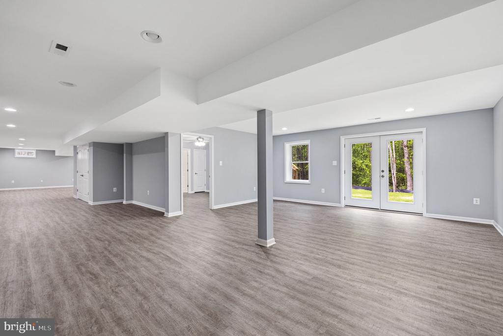 6640 LANES CORNER RD, SPOTSYLVANIA, Virginia 22551, 4 Bedrooms Bedrooms, ,3 BathroomsBathrooms,Residential,6640 LANES CORNER RD,VASP2037034 MLS # VASP2037034