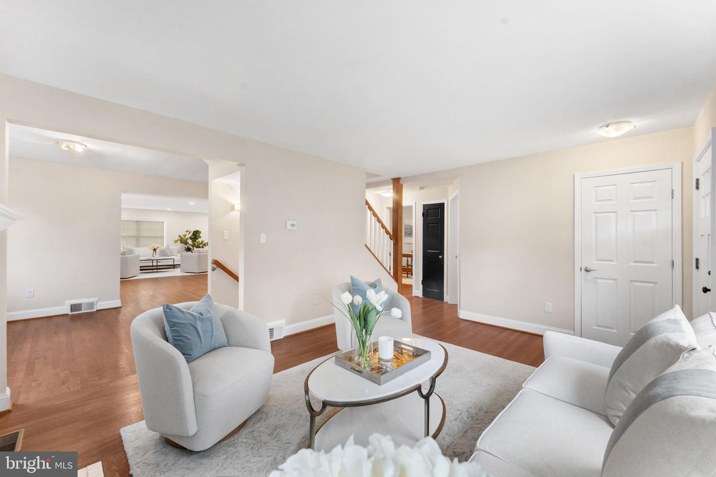 2915 MEADOW LN, FALLS CHURCH, Virginia 22042, 5 Bedrooms Bedrooms, ,3 BathroomsBathrooms,Residential,For sale,2915 MEADOW LN,VAFX2261698 MLS # VAFX2261698
