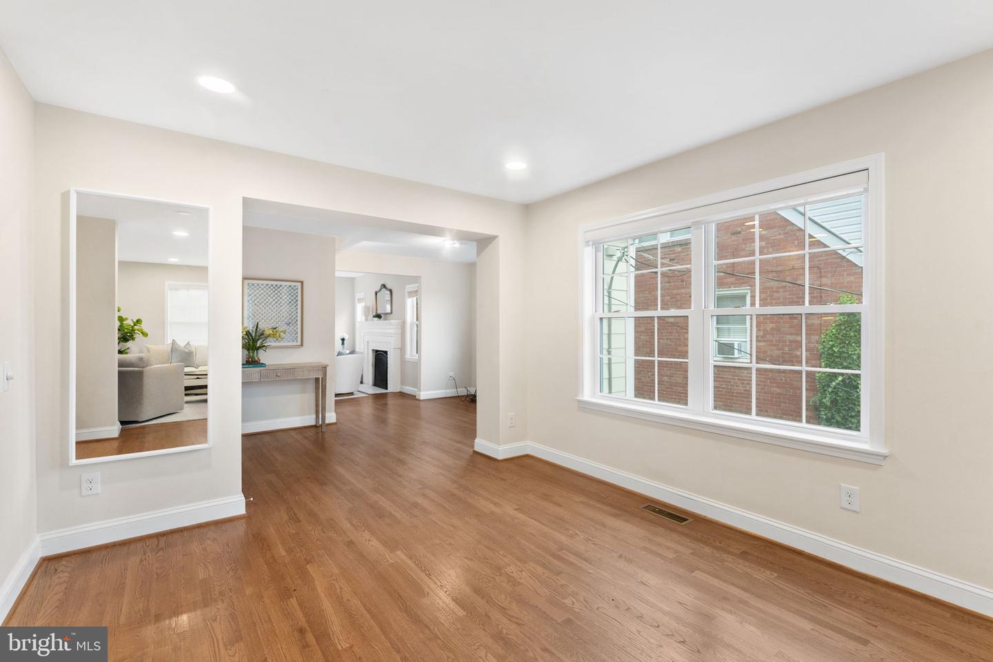 2915 MEADOW LN, FALLS CHURCH, Virginia 22042, 5 Bedrooms Bedrooms, ,3 BathroomsBathrooms,Residential,For sale,2915 MEADOW LN,VAFX2261698 MLS # VAFX2261698