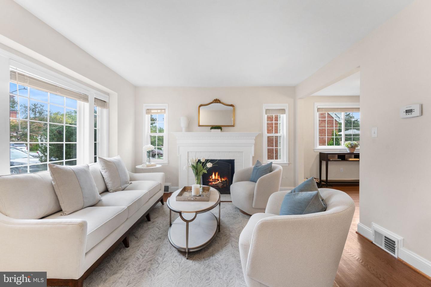 2915 MEADOW LN, FALLS CHURCH, Virginia 22042, 5 Bedrooms Bedrooms, ,3 BathroomsBathrooms,Residential,For sale,2915 MEADOW LN,VAFX2261698 MLS # VAFX2261698