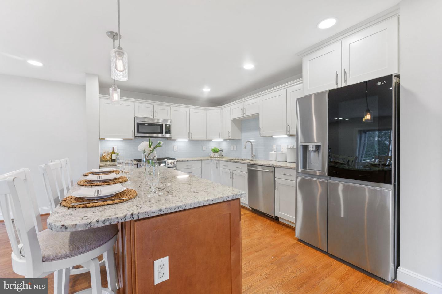 2915 MEADOW LN, FALLS CHURCH, Virginia 22042, 5 Bedrooms Bedrooms, ,3 BathroomsBathrooms,Residential,For sale,2915 MEADOW LN,VAFX2261698 MLS # VAFX2261698
